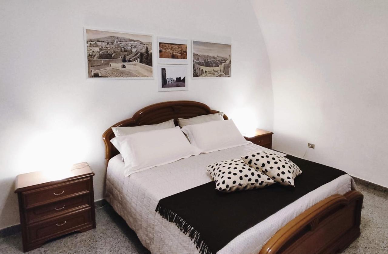 B&B Sotto L'Arco Гравина ин Пулия Екстериор снимка