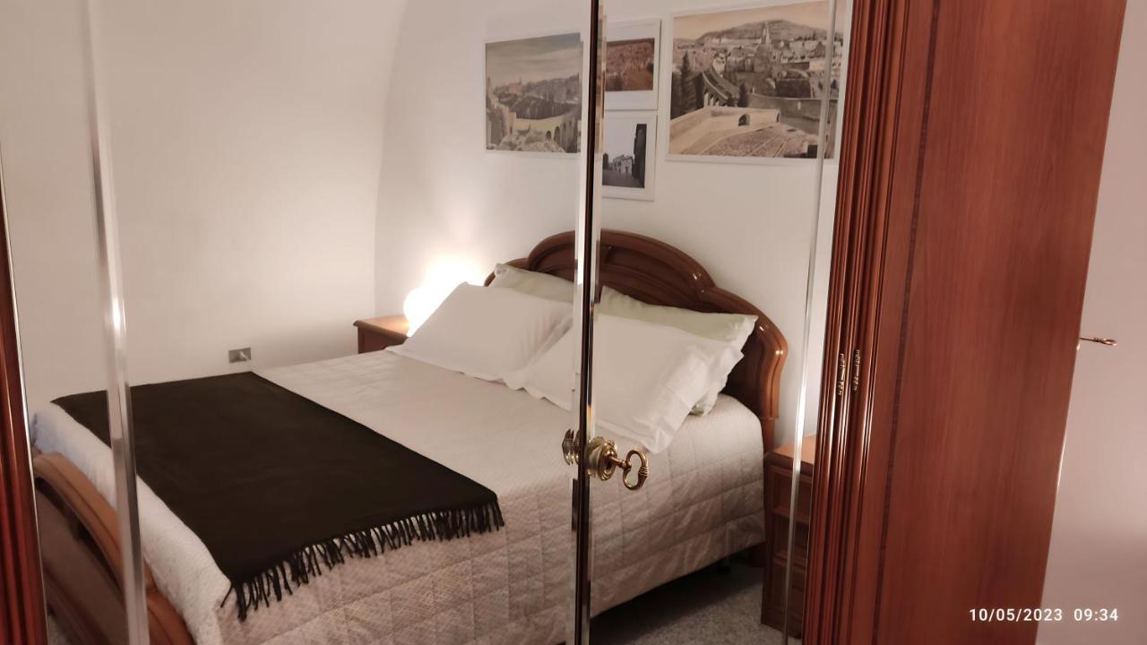 B&B Sotto L'Arco Гравина ин Пулия Екстериор снимка