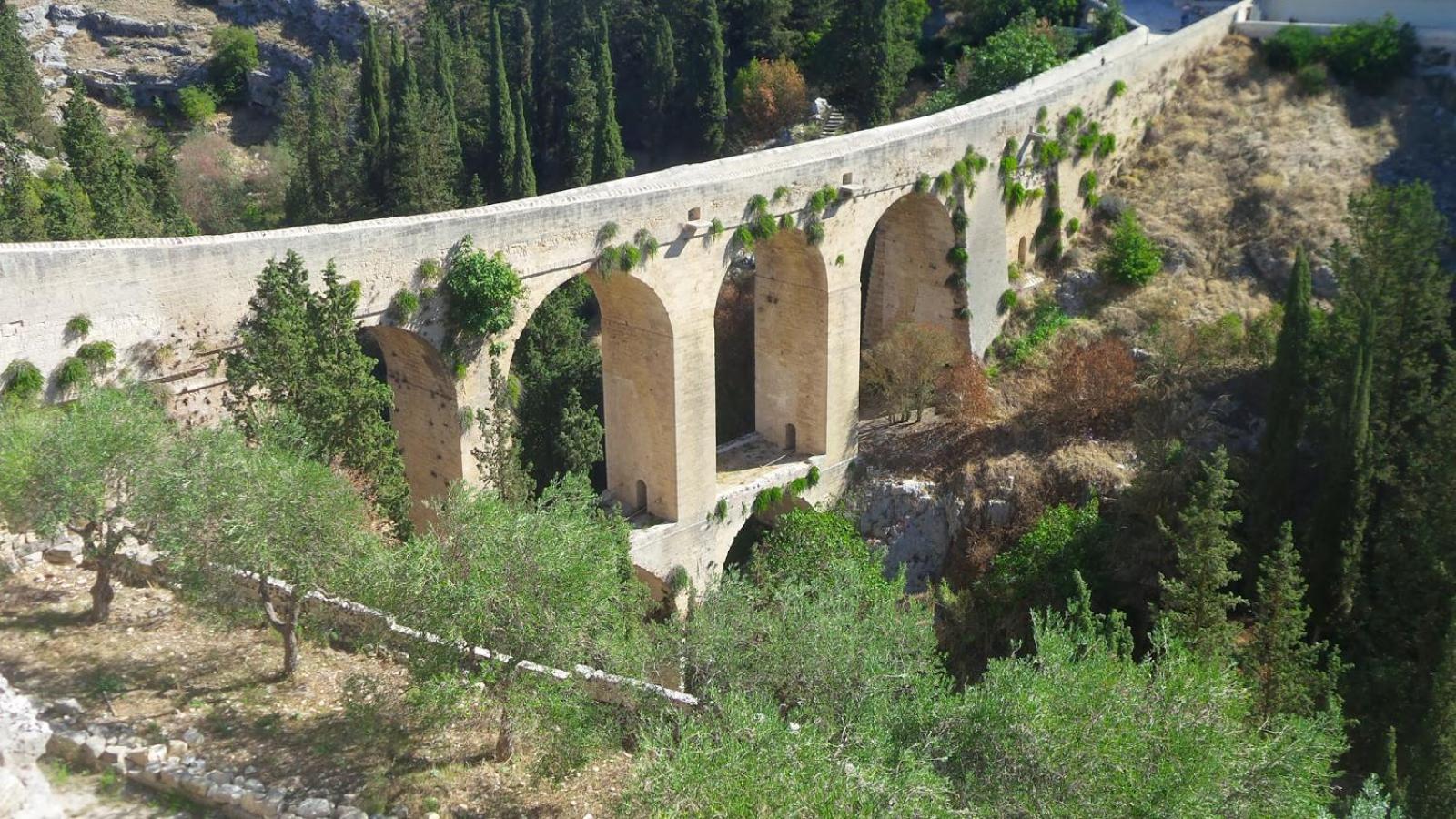 B&B Sotto L'Arco Гравина ин Пулия Екстериор снимка
